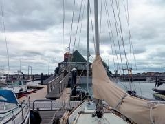 Unser Liegeplatz-vor-dem-historischen-Gebäude-des-Royal-Yacht-Club-Oostende