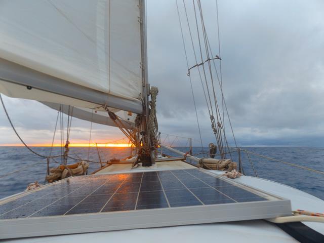 Tag-1: Und-am-Abend-dem-Sonnenuntergang-hinterher