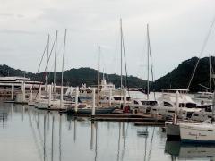 Unser Steg in der AoPo-Grand-Marina