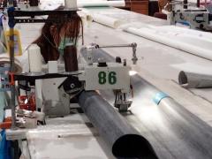 Klassisches nähen der Segelbahnen